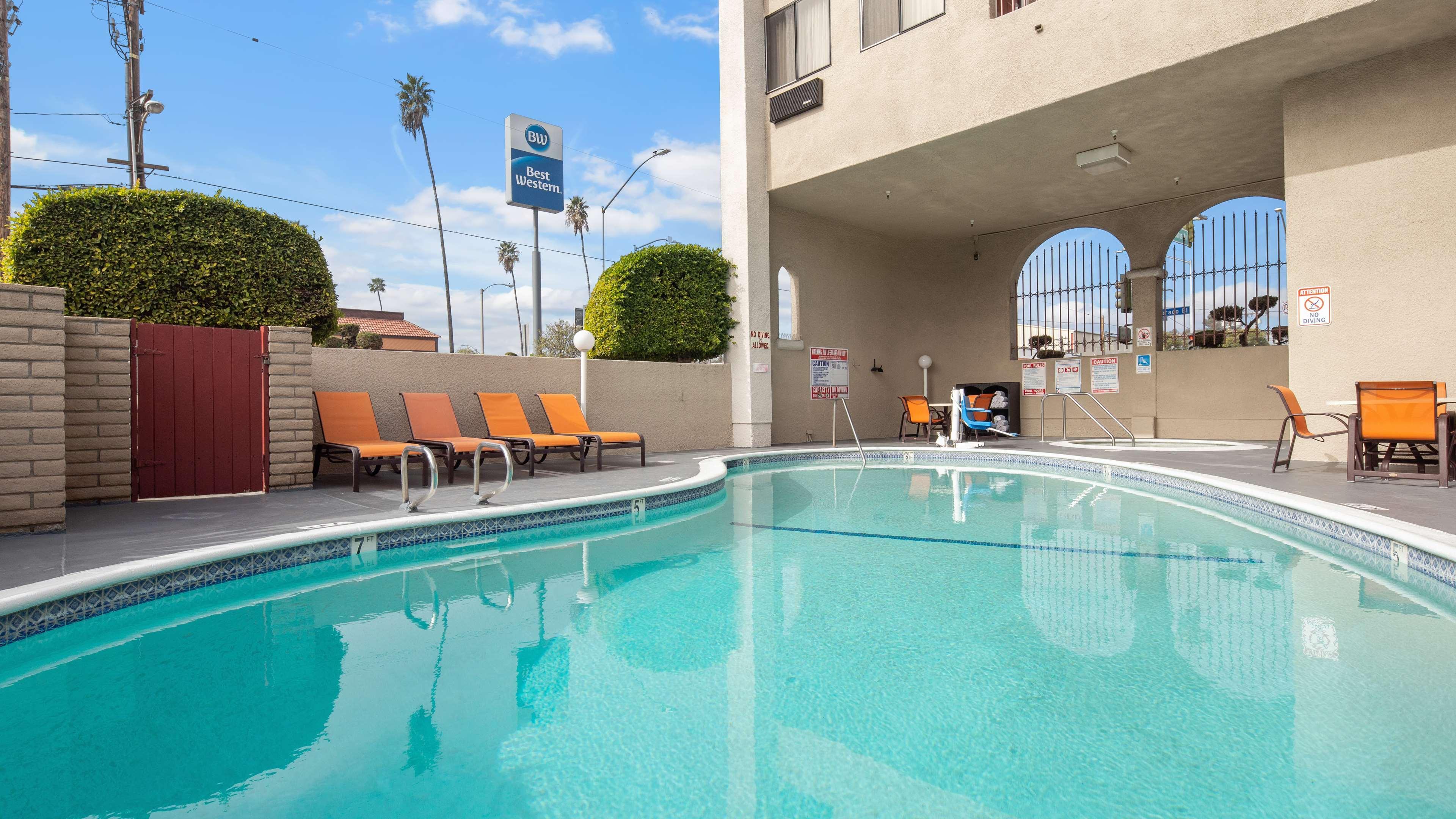 Best Western Pasadena Royale Inn&Suites Exterior foto