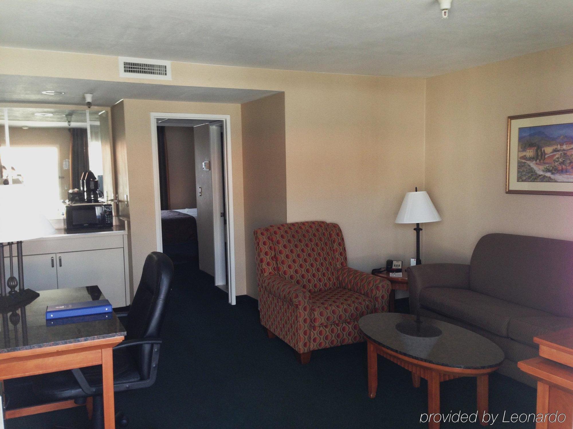 Best Western Pasadena Royale Inn&Suites Exterior foto