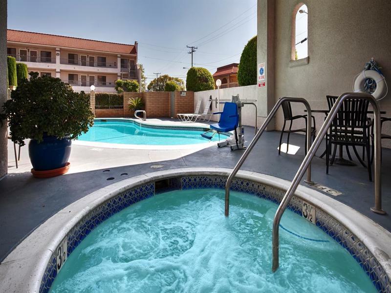 Best Western Pasadena Royale Inn&Suites Exterior foto